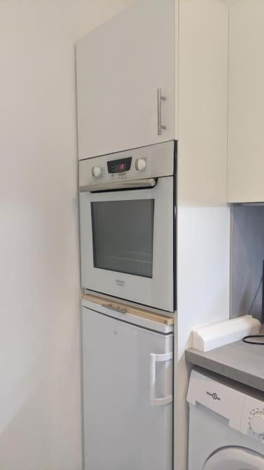 Apartment Joli T2 Meuble De 20 M² Situee A 2 Minutes A Pied Du Metro